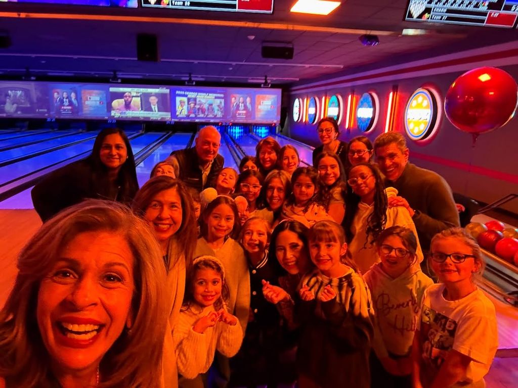 Hoda Kotb was surrounded by friends and family at bowling alley