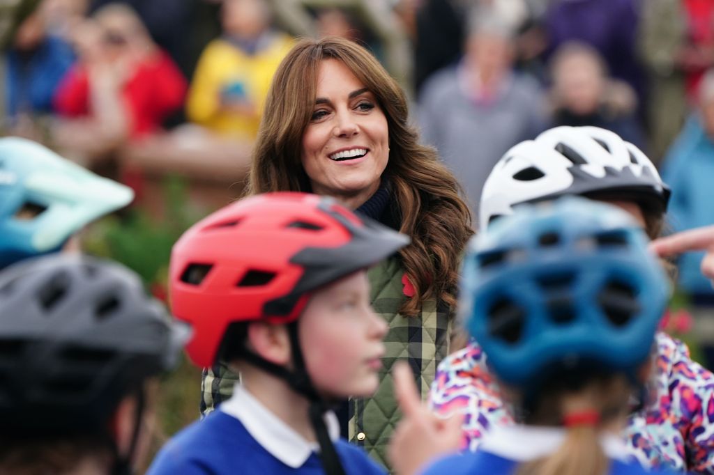 Kate Middleton visits Outfit Moray