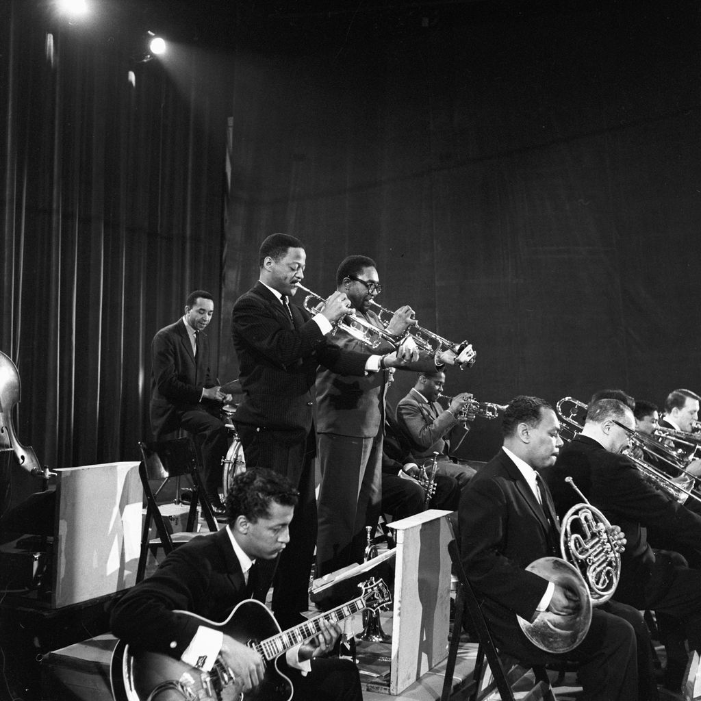 Quincy Jones and his orchestra.