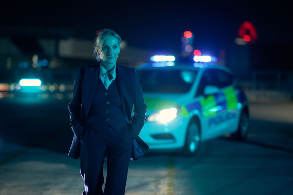 Lesley Sharp as Madeline Delaney in Red Eye