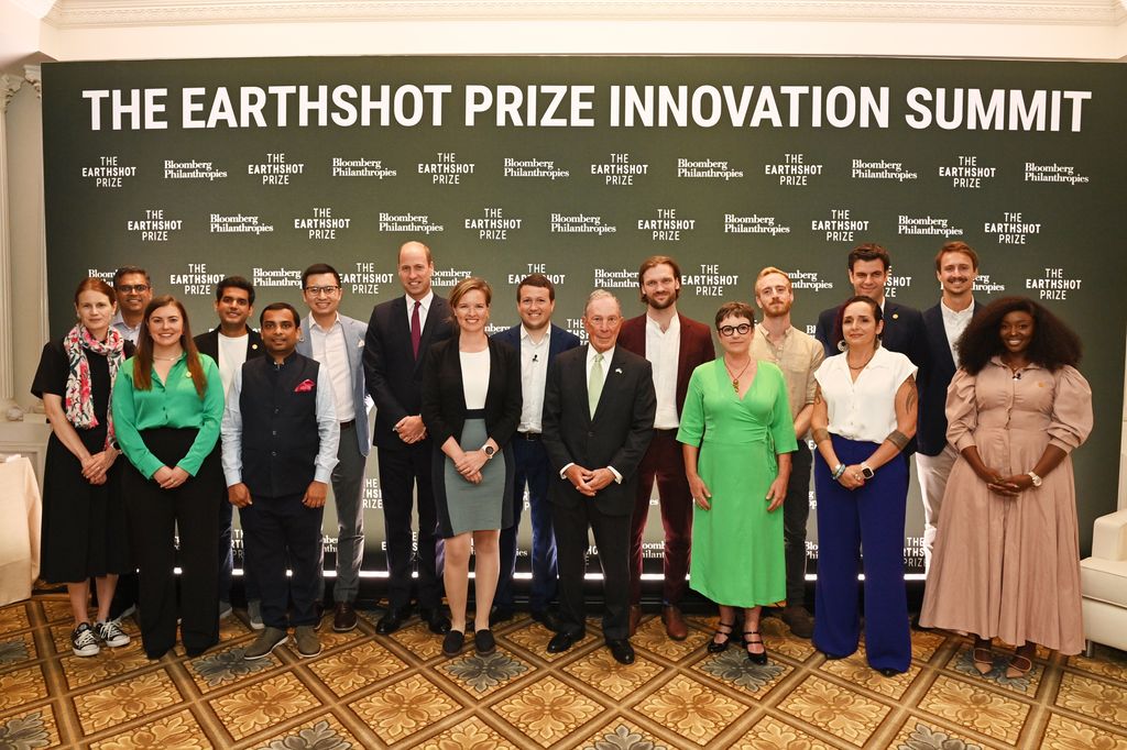 William poses with the winners and finalists of the 2022 Earthshot Prize during The Earthshot Prize Innovation Summit