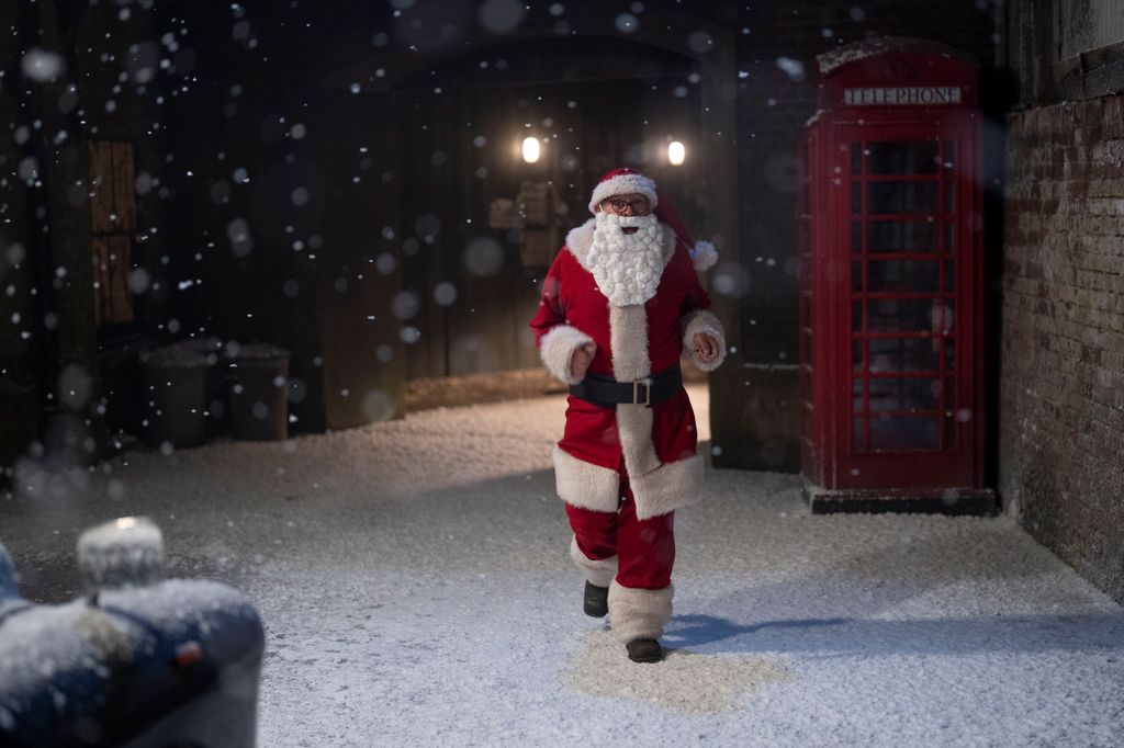 Cliff Parisi plays Fred Buckle