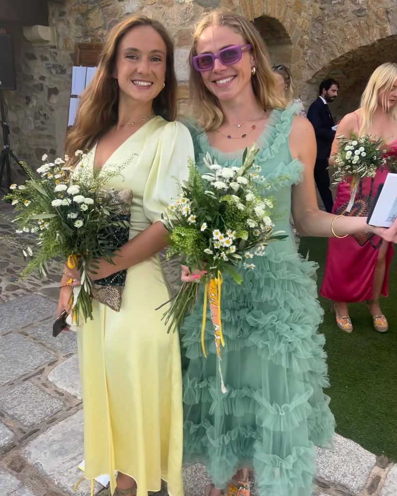 marina windsor in yellow dress