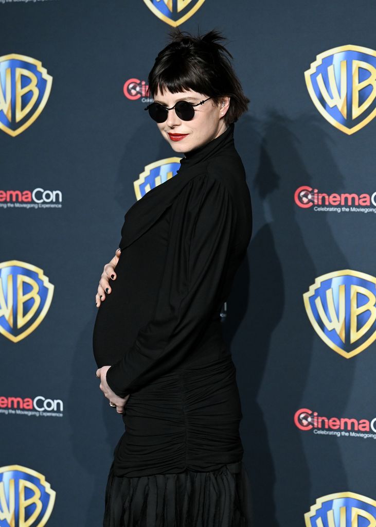 Jessie Buckley announced her pregnancy on a red carpet in April 2025
