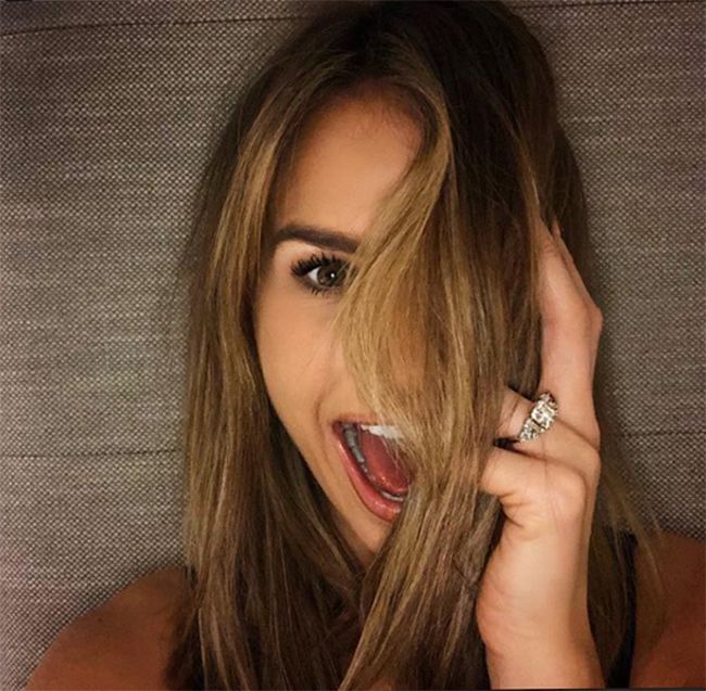 vogue williams engagement ring first photo instagram