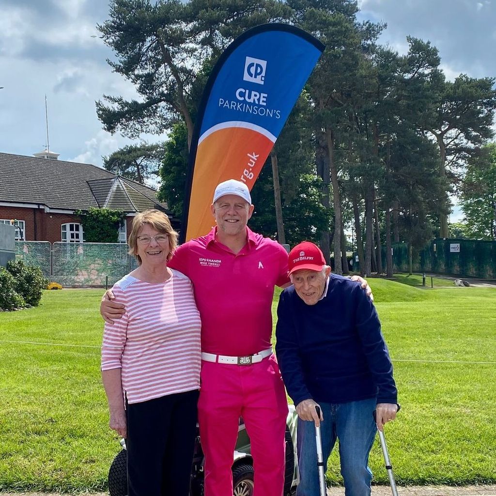 Mike Tindall with his parents Linda and Philip at golfing event