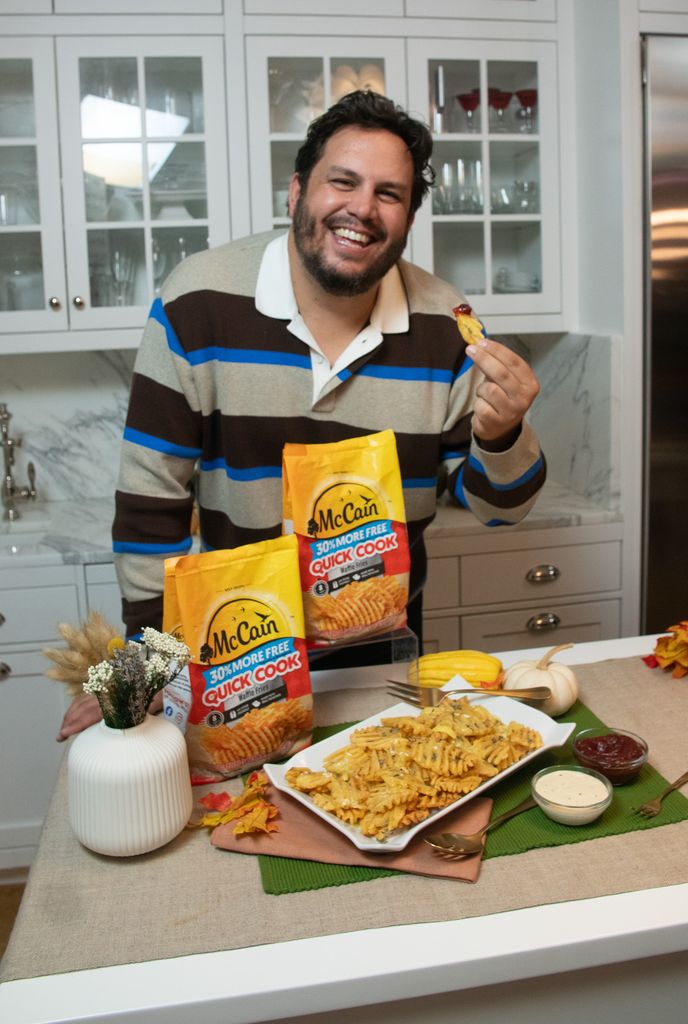 Dan Pelosi cooking Friesgiving