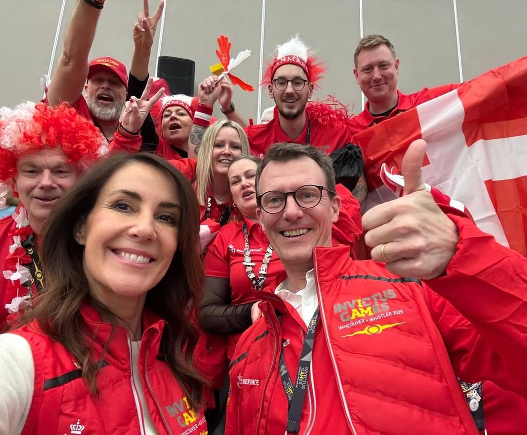 The royal pair snapped an unexpected selfie with Team Denmark