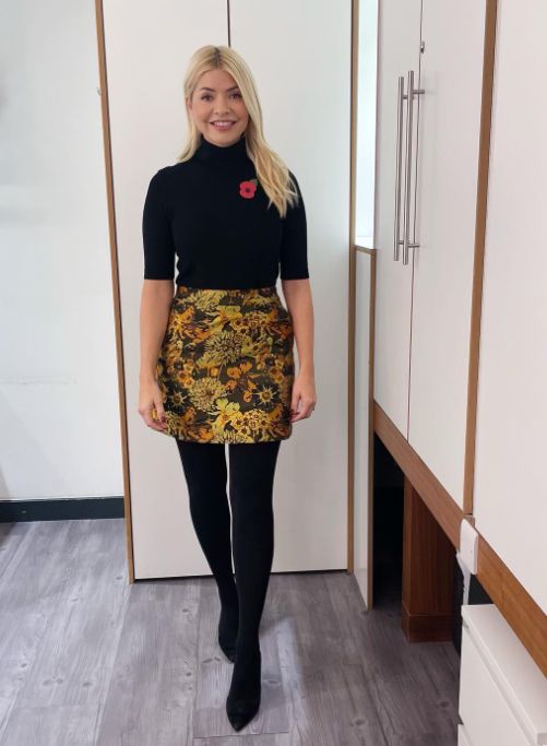 holly willoughby wears gold skirt on instagram