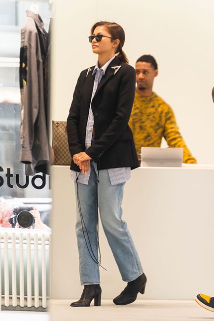 Zendaya Wore a Classic Jeans-and-Flats Outfit Formula