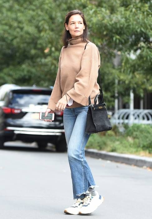 katie holmes sneakers fall style