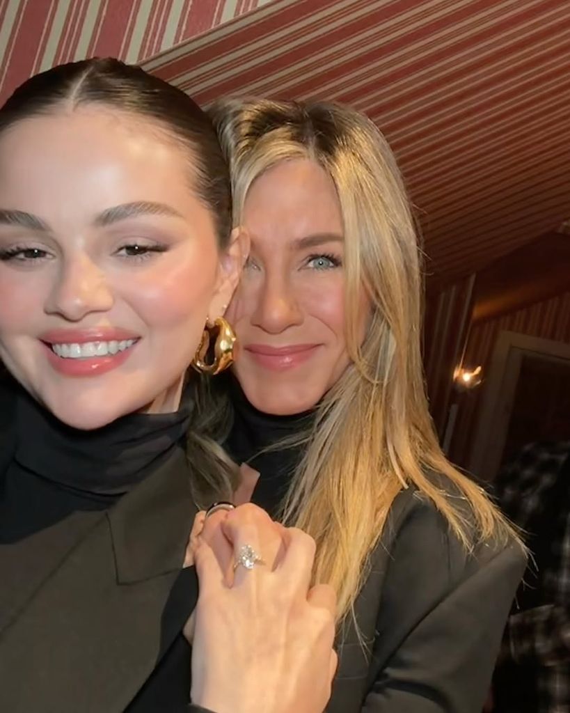 Photo shared by Jennifer Aniston on Instagram of herlsef with Seelena Gomez 