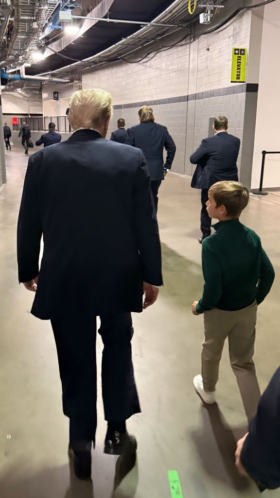 The duo walked ahead through the stadium