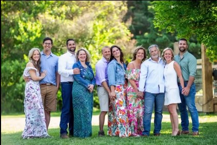 Bill and Barb Putman (3-4R) and their children and their spouses