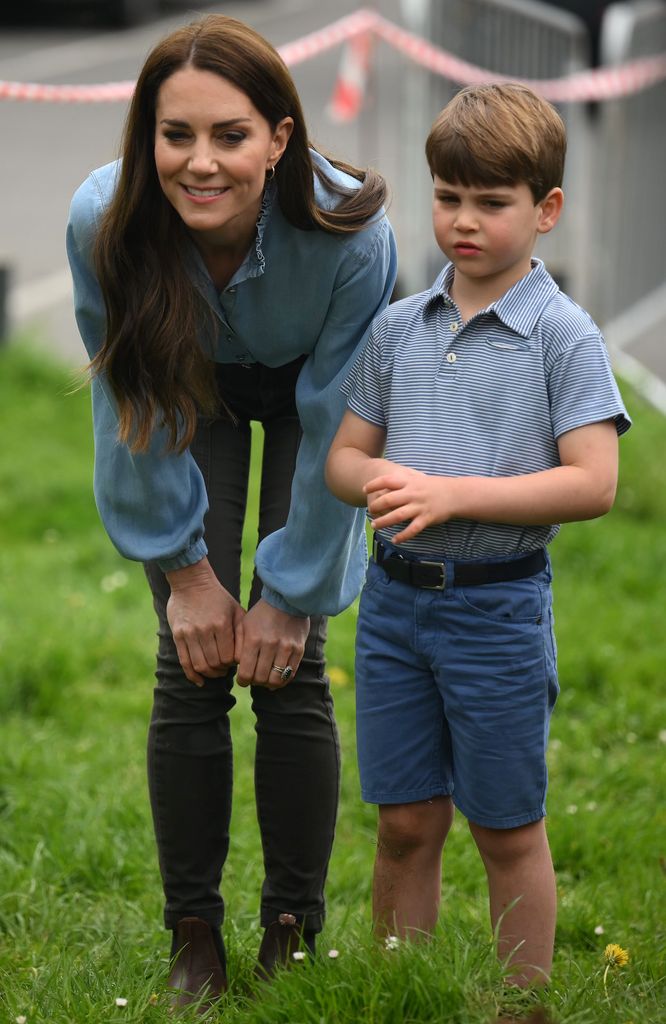 Prince Louis of Wales and his mum Catherine, Princess of Wales take part in the Big Help Out on May 8, 2023 