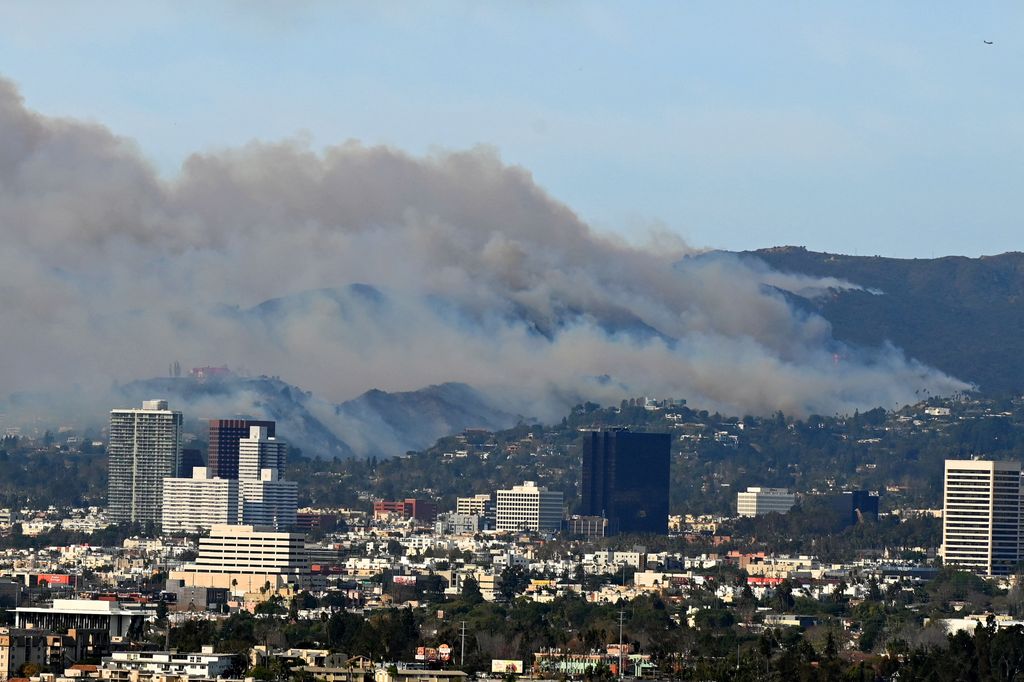 Brooklyn Beckham shares chilling photo of LA wildfires from apartment ...