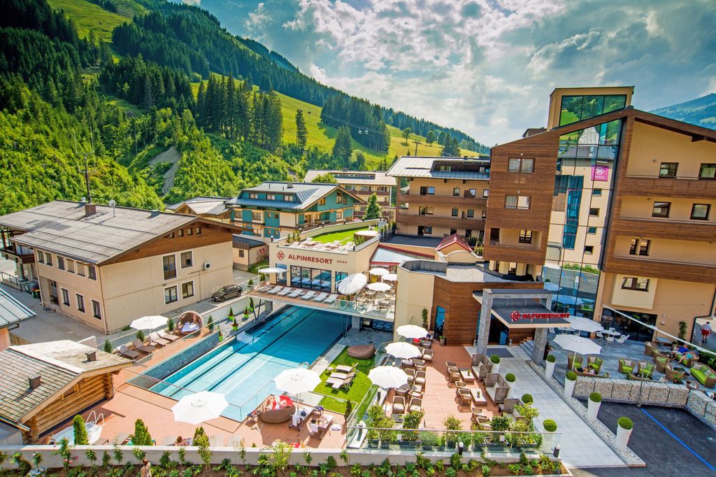 Alpinresort ValSaa is a ski lover’s paradise