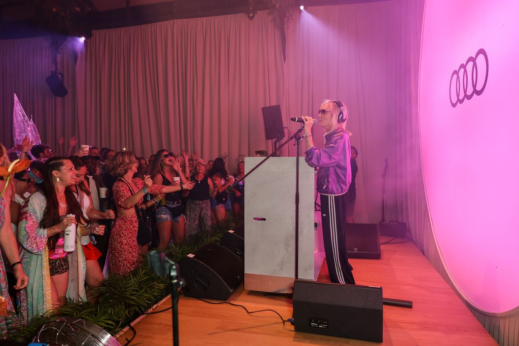 DJ Jo Whiley takes to the decks