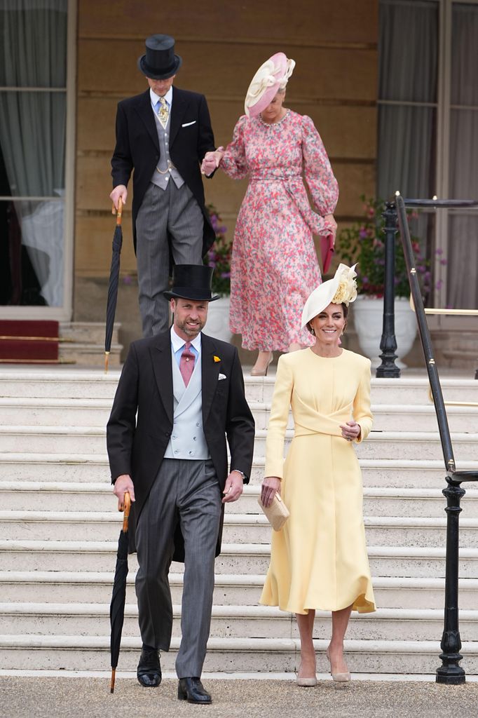 Pasangan kerajaan bergabung dengan Duke dan Duchess of Edinburgh