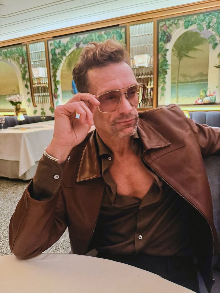 Ryan sported a new 70s-inspired look