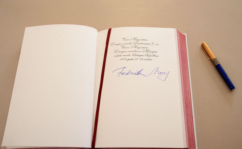 The royals signed their name into the guest book