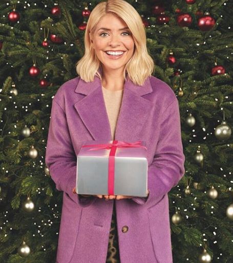 holly willoughby purple coat