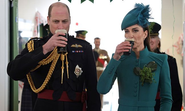 William and Kate drink Guinness on St Patricks Day
