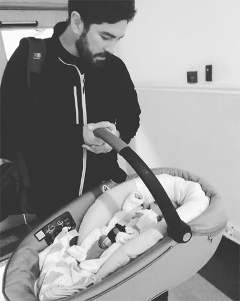 alex jones husband with baby kit