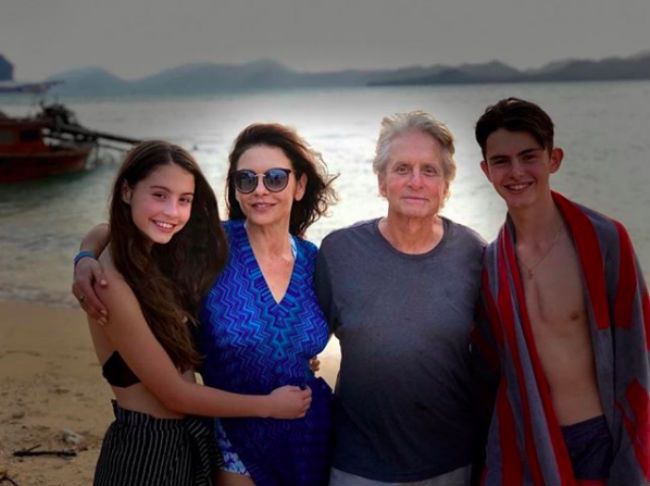 Catherine Zeta Jones, hijos de Michael Douglas