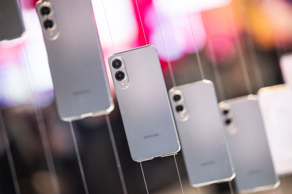 Samsung smartphones have safety features for children