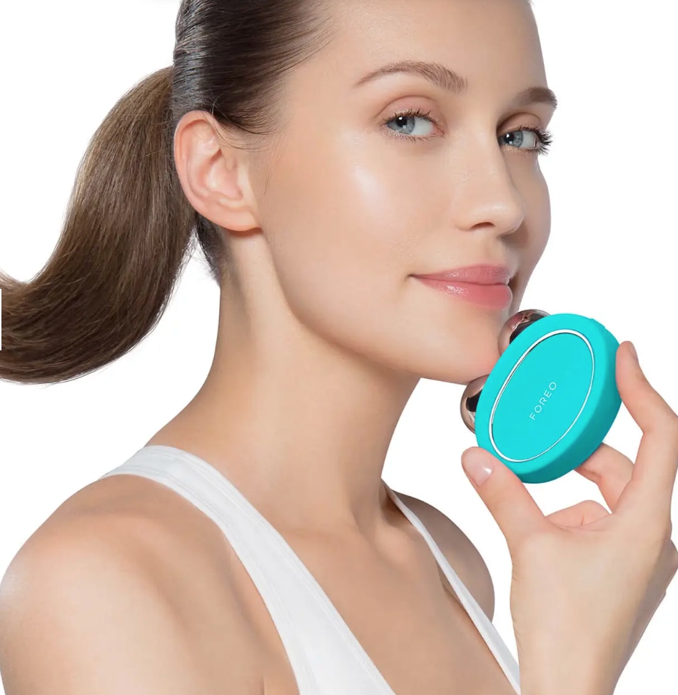 8 best skincare tools & beauty gadgets for your face (and the