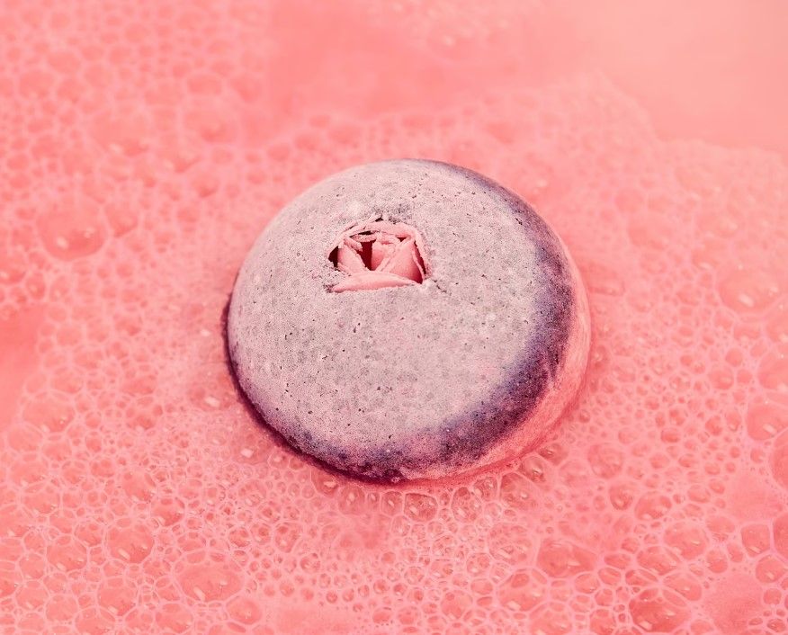 Lush bath bombs