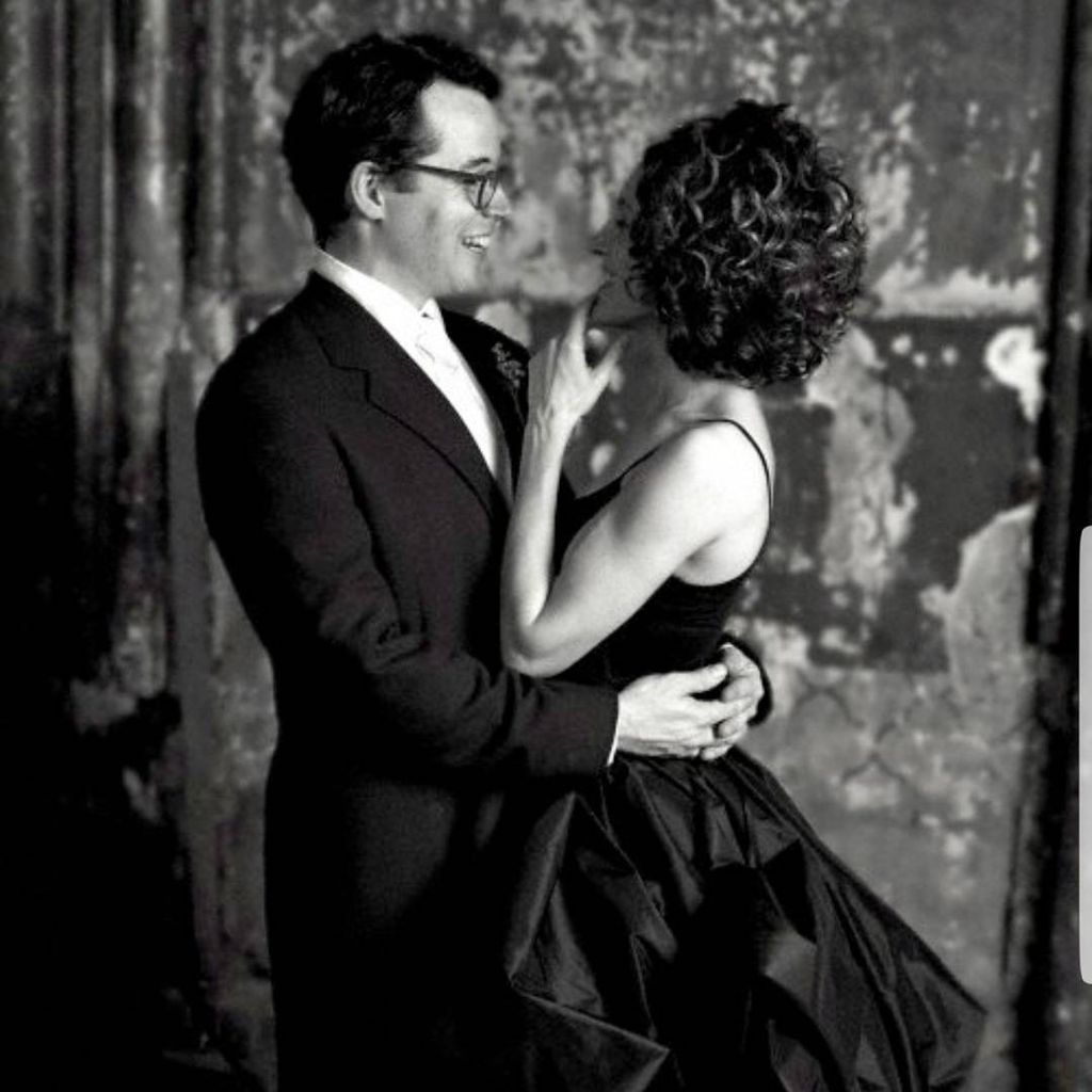 Sarah Jessica Parker in black wedding dress with Matthew Broderick