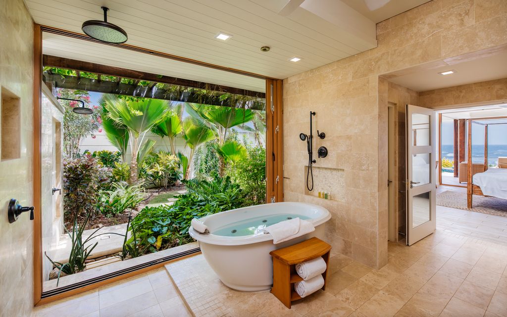 Enjoy a bath with a view