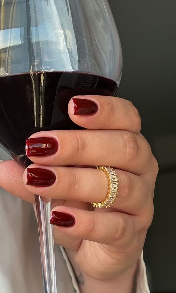 grandmacore manicure burgundy nails