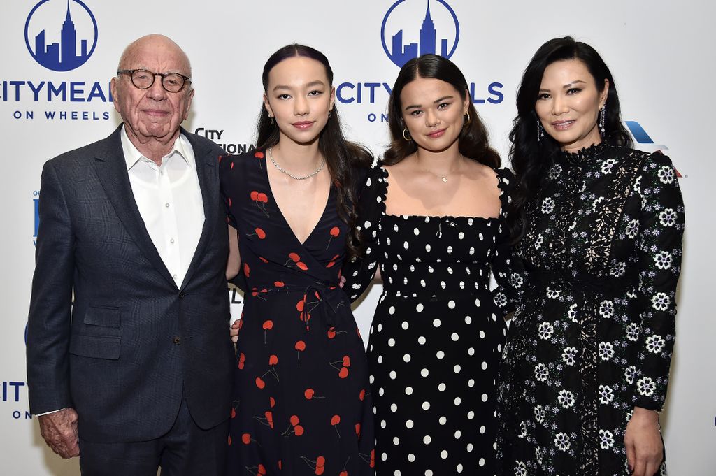 rupert murdoch with his third wife wendi and daughters