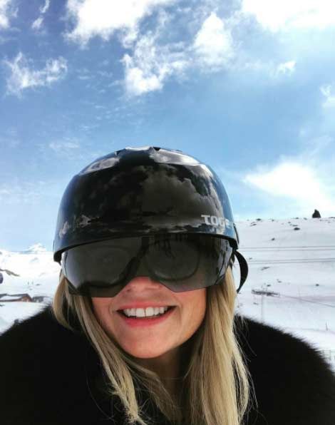 Emma Bunton skiing2