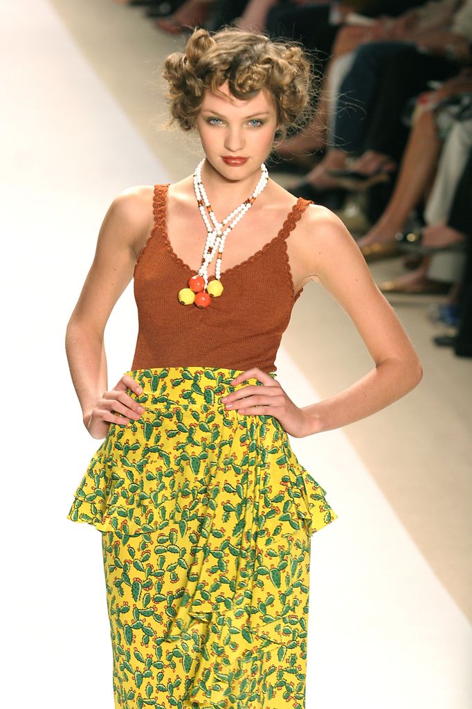 candice swanepoel runway 2006