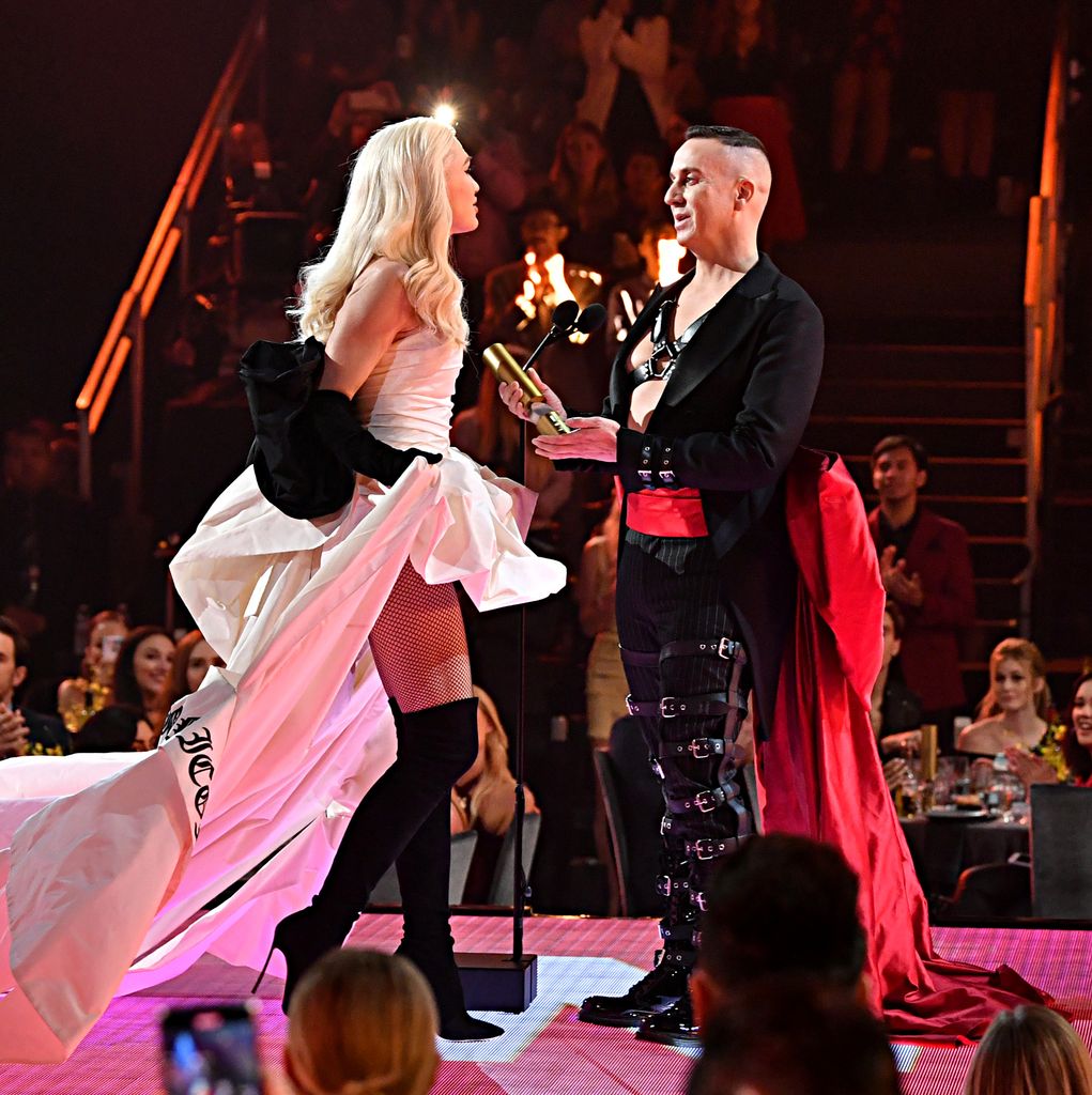 Gwen picking up the Fashion Icon of 2019 award