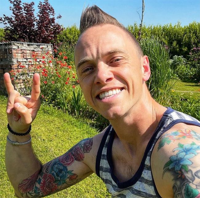 Garden Rescue star sparks reaction with post on new 'journey' away from ...