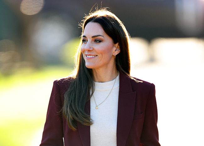 kate middleton wearing a citrine necklace