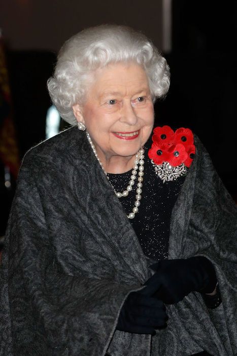 the queen brooch remembrance