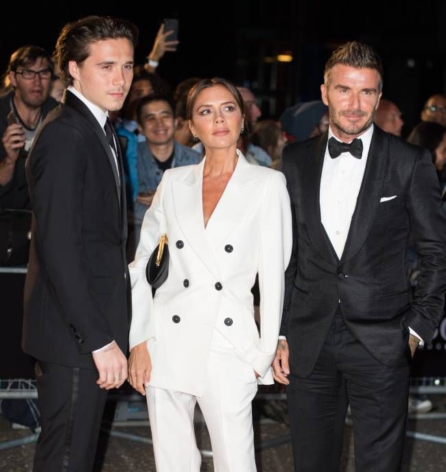Victoria Beckham SURPRISES after being pictured leaving a tattoo ...