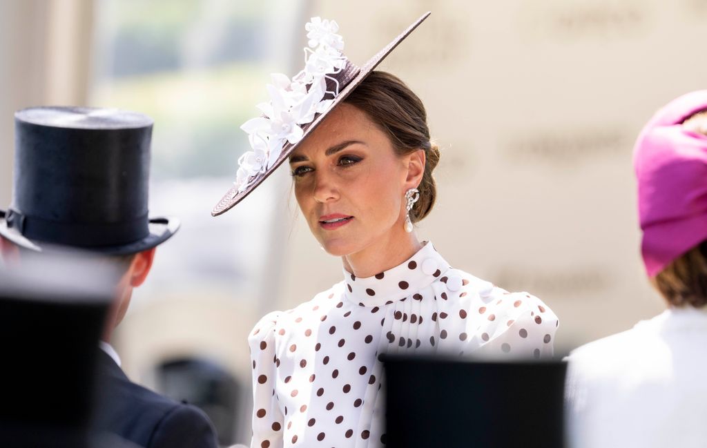 princess kate in polka dot dress at ascot in 2022
