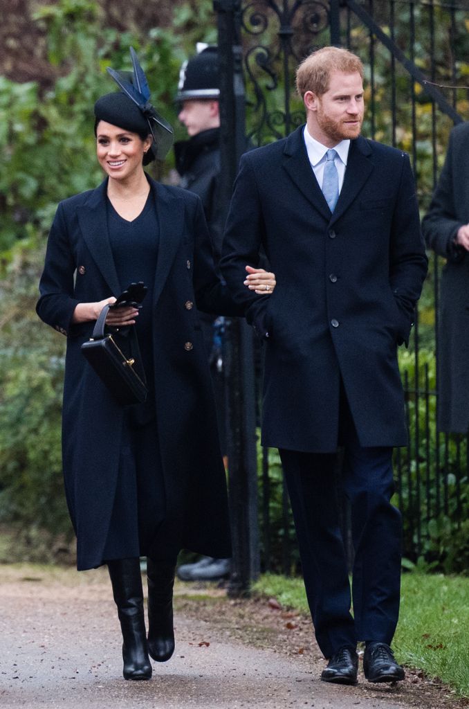 Meghan Markle mengenakan kepala ke toe vb di sandrigham pada hari natal