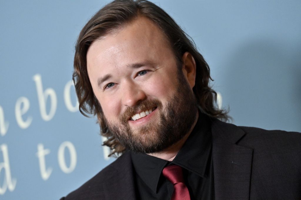 Haley Joel Osment red carpet