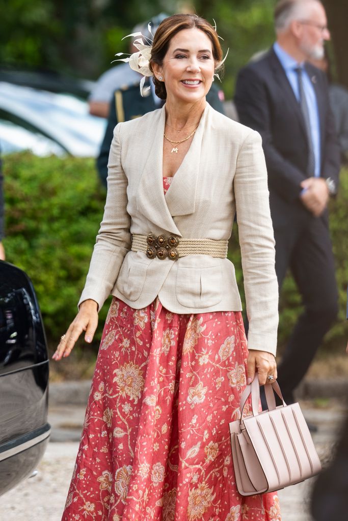 Queen Mary wearing floral dress