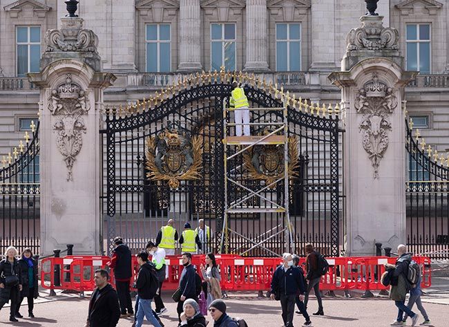 Buckingham Palace decorated