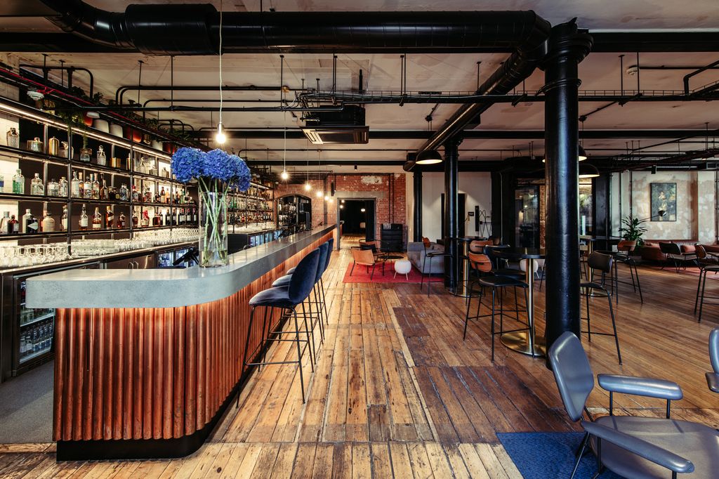 The bar in the Ministry 