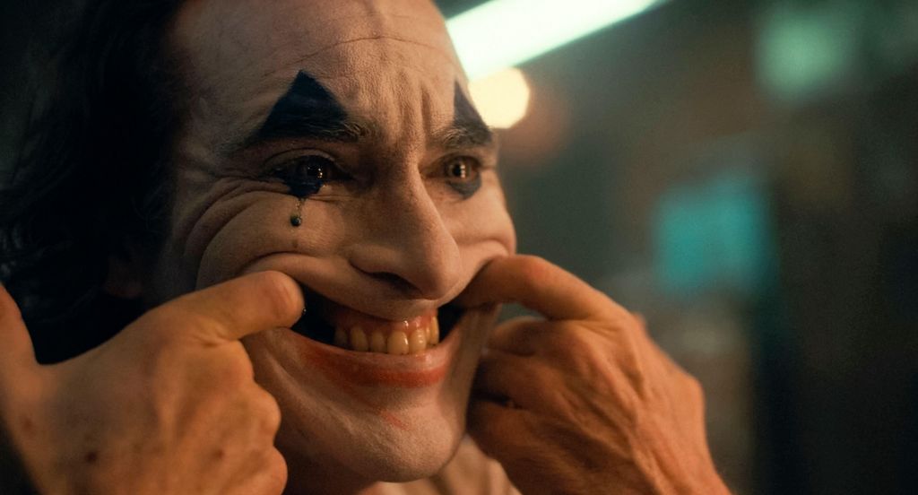 Joaquin's teeth were given the glam down for 2019's "Joker" and 2024's "Joker: Folie à Deux"